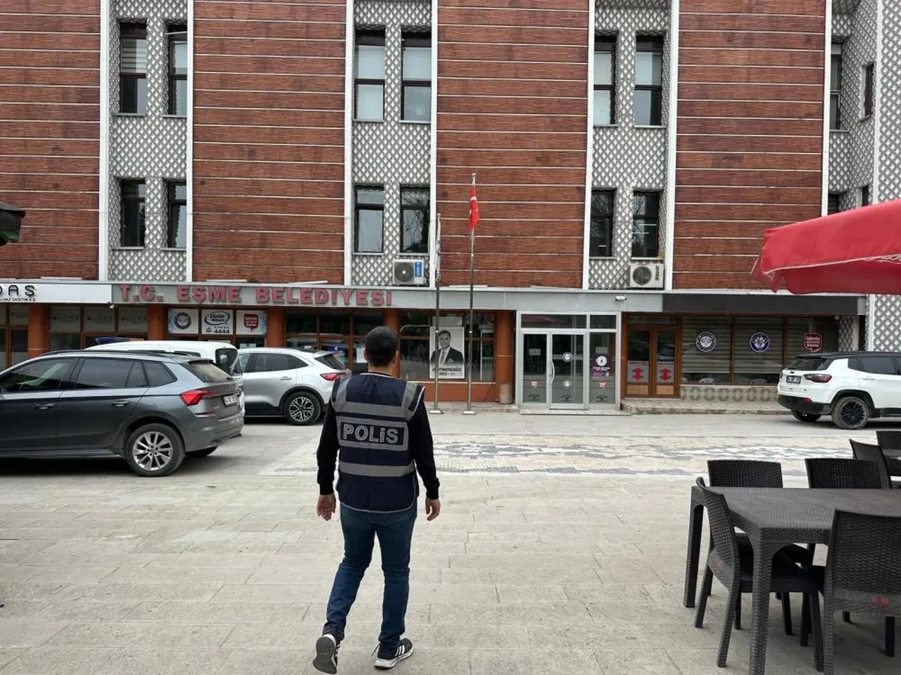 Eşme Belediye Başkanı Yılmaz Tozan tutuklandı