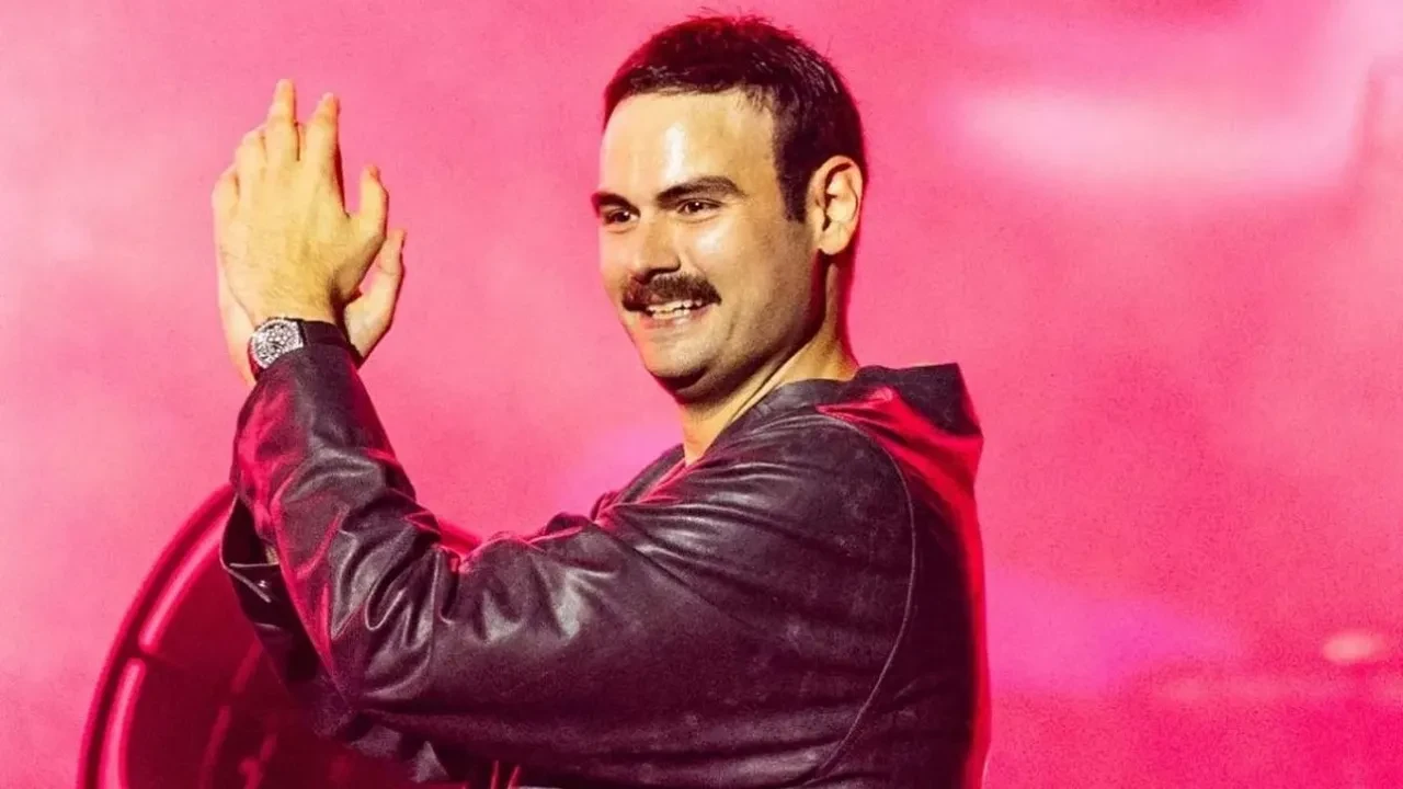 Faruk Sabancı akıma katıldı! Sefo ve birçok ünlüden öğrenciler için anlamlı hareket