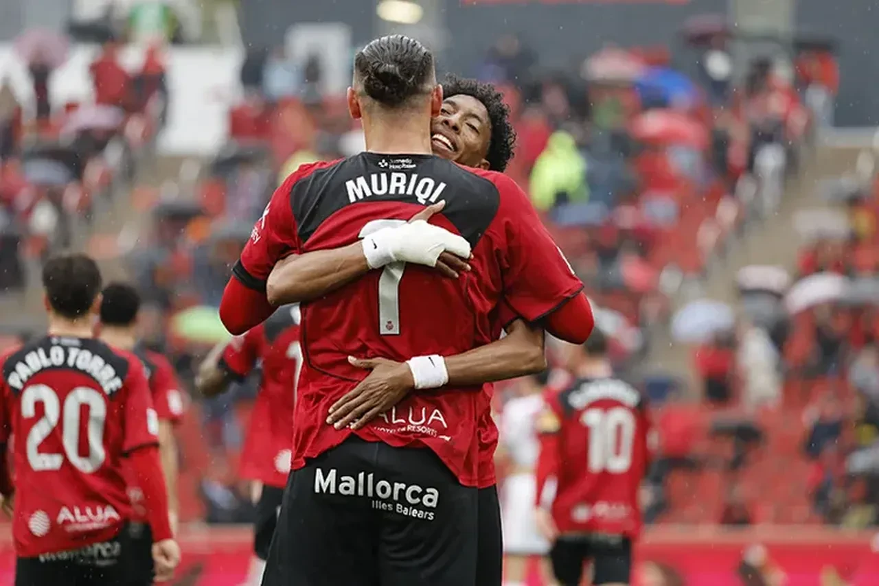 Fenerbahçe’de forvet hattına tanıdık isim! Vedat Muriqi ile söz kesildi: Yıldız golcü geliyor