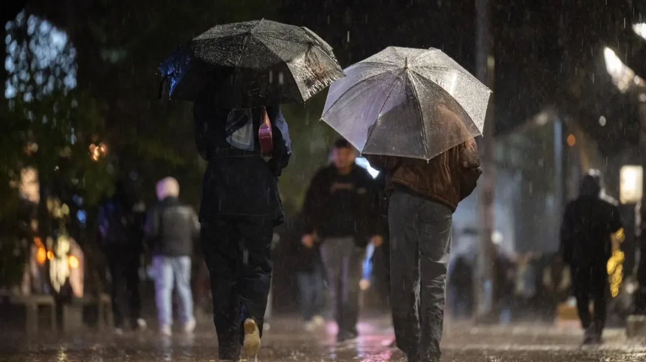 İçişleri Bakanlığı'ndan 6 ile 'sarı kodlu' uyarı geldi! İstanbullulara ise Valilik saat vererek dikkat çağrısında bulundu