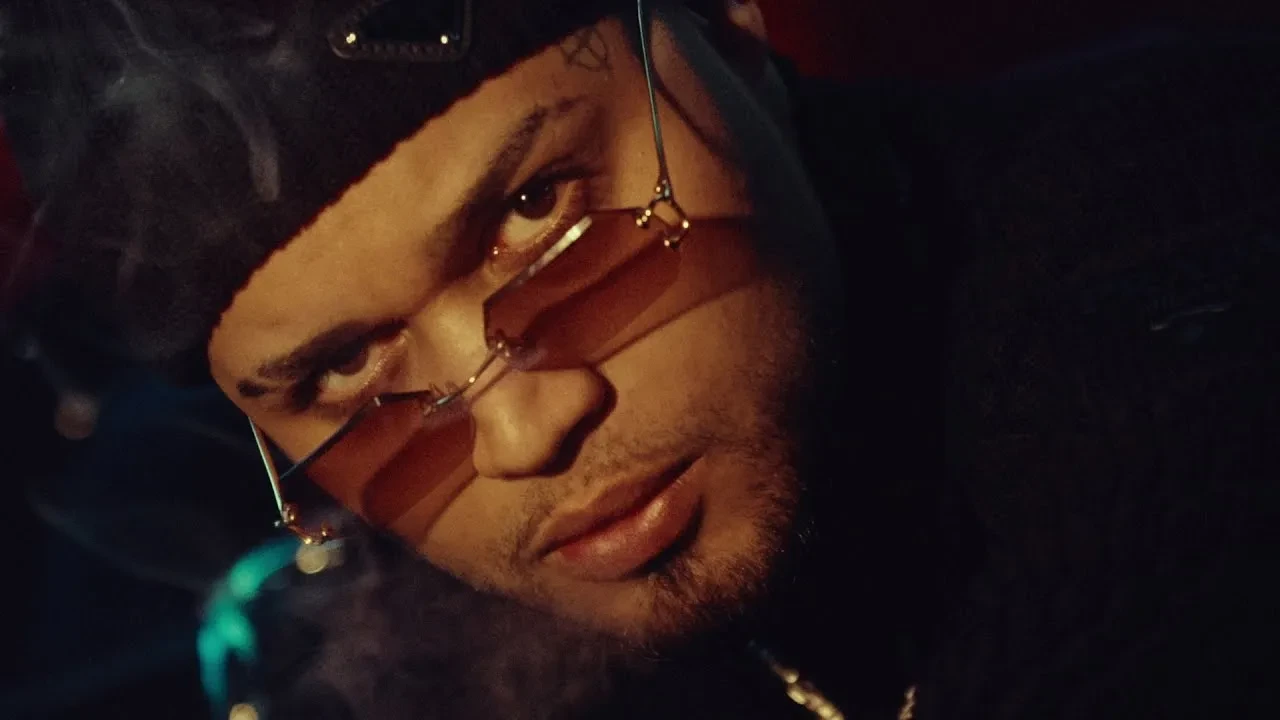 Lvbel C5'in doğum gününde Çok Pardoon'a dikkat çeken atıf! Şarkı sözlerindeki meşhur otomobil gerçek oldu