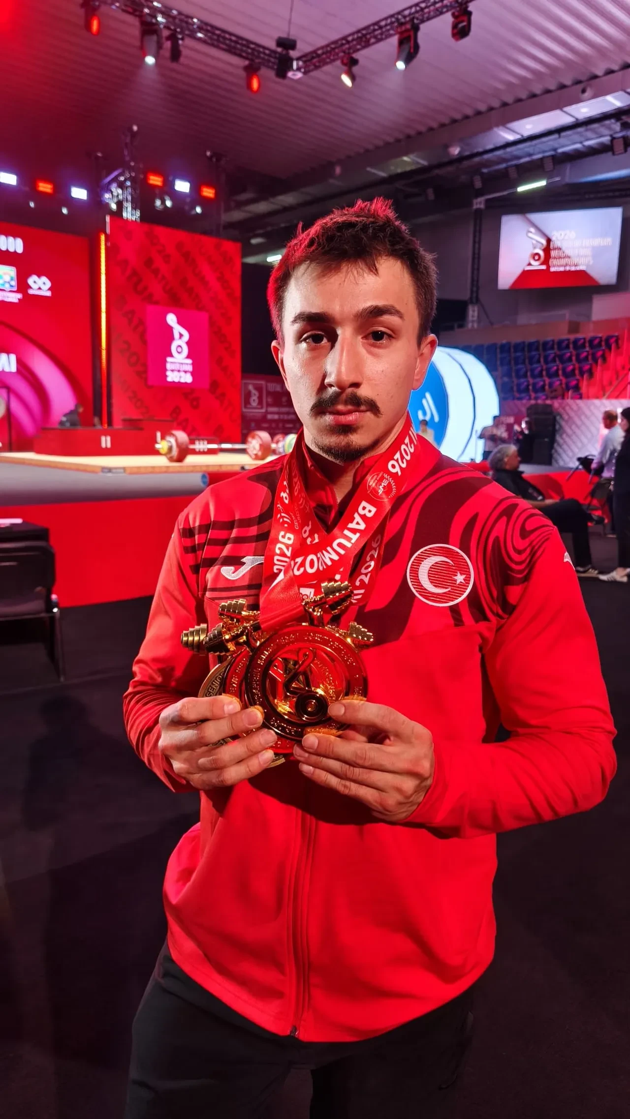 Milli halterci Yusuf Fehmi Genç, Avrupa şampiyonu! 2 altın madalya kazandı