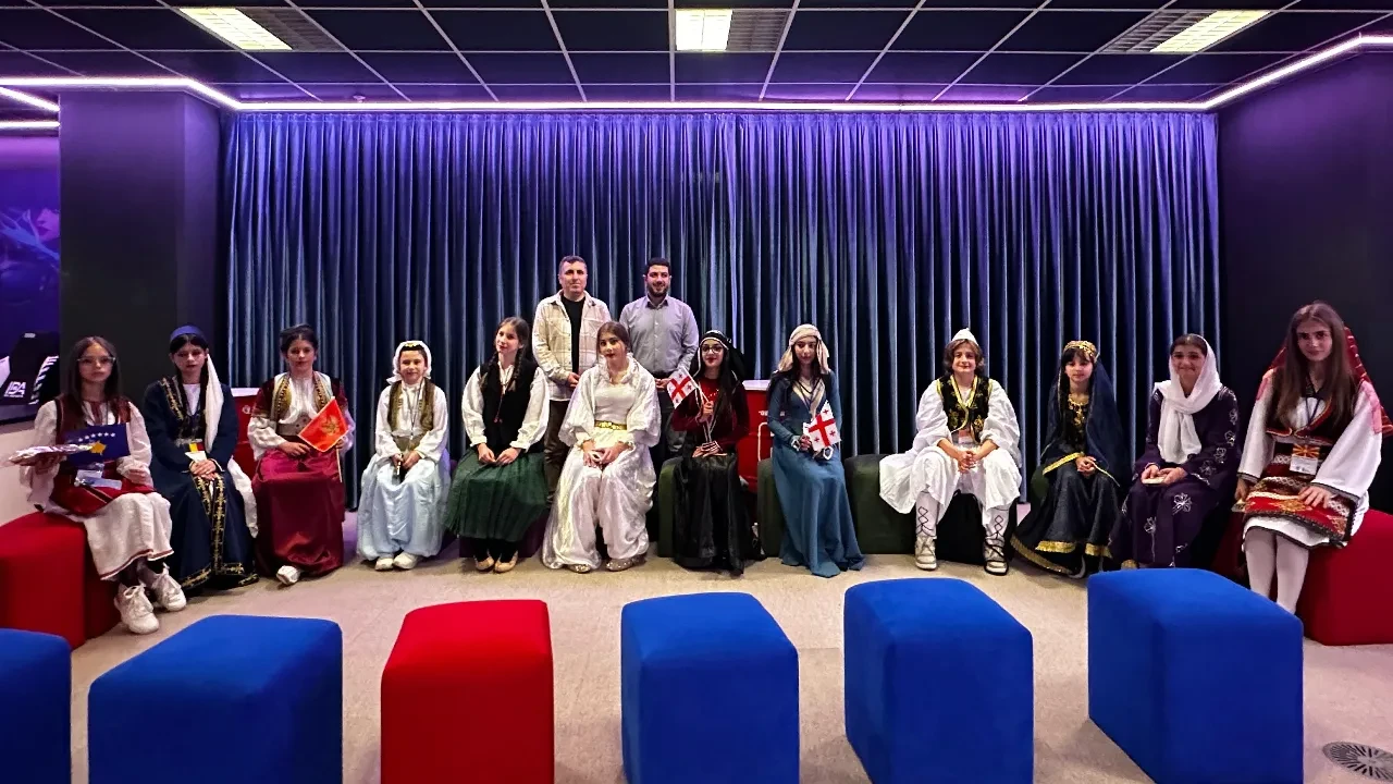 Minik ellerden büyük mesaj... 'Avrasya'nın Çocukları' İstanbul'da: 'Barış Ekmeği' dünyaya umut olacak!