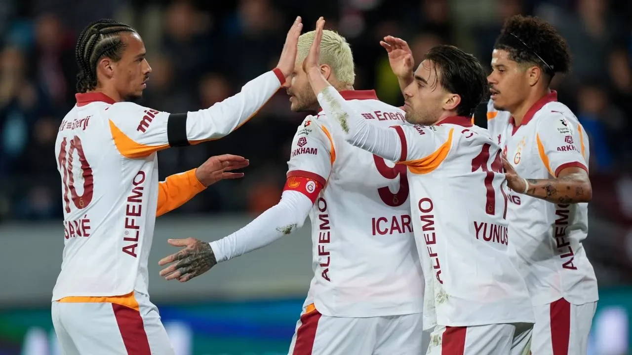 Olaylı Galatasaray maçının VAR kayıtları açıklandı! Hakemlerden dikkat çeken "coğrafi ofsayt" tabiri