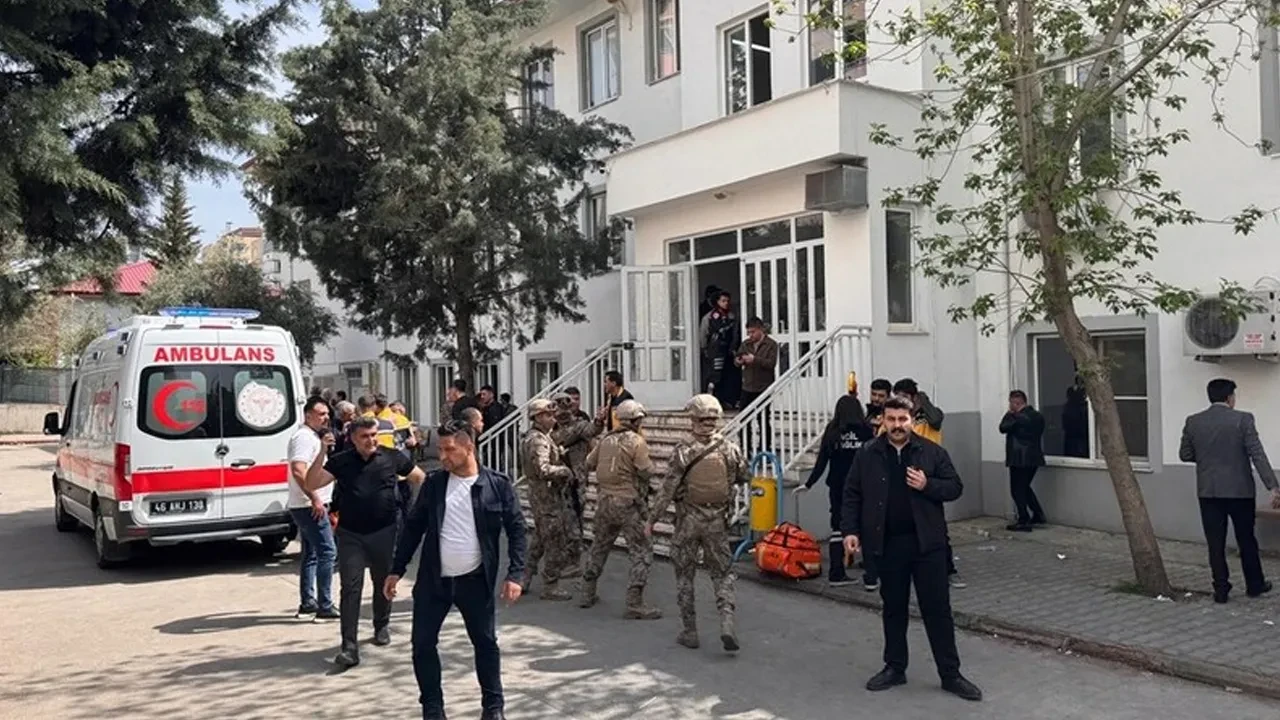 Saldırıların ardından okullarda yeni dönem! Zorunlu olacak