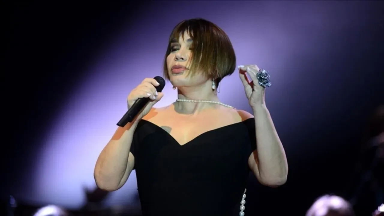 Sezen Aksu’dan A Milli Takım’a jest! Dünya Kupası yolculuğuna özel şarkı 