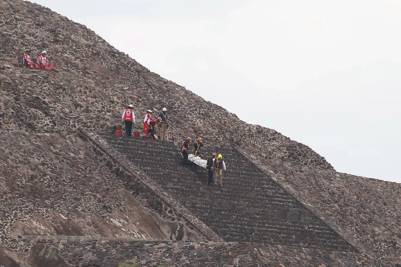Turistlerin uğrak yerinde silahlı saldırı: Meksika'daki piramitlerde ölü ve yaralılar var