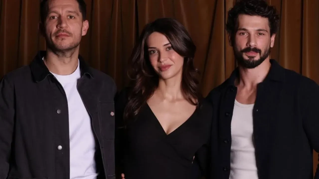 Aslıhan Doğan Turan Arda Turan'ın taktiğini açıkladı! Arda Turan maç öncesi takıma o diziyi izlettiriyor