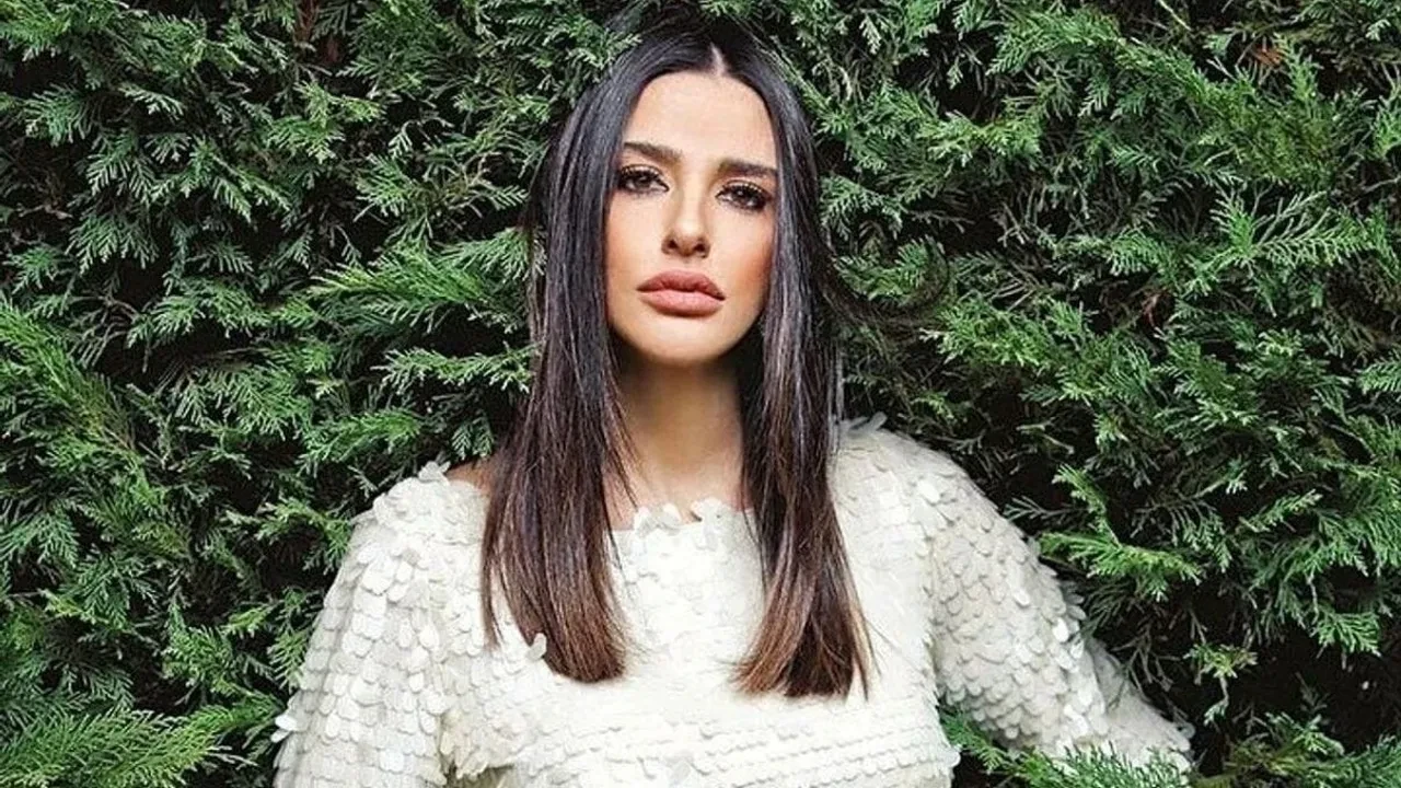 Aslıhan Doğan Turan Arda Turan'ın taktiğini açıkladı! Arda Turan maç öncesi takıma o diziyi izlettiriyor