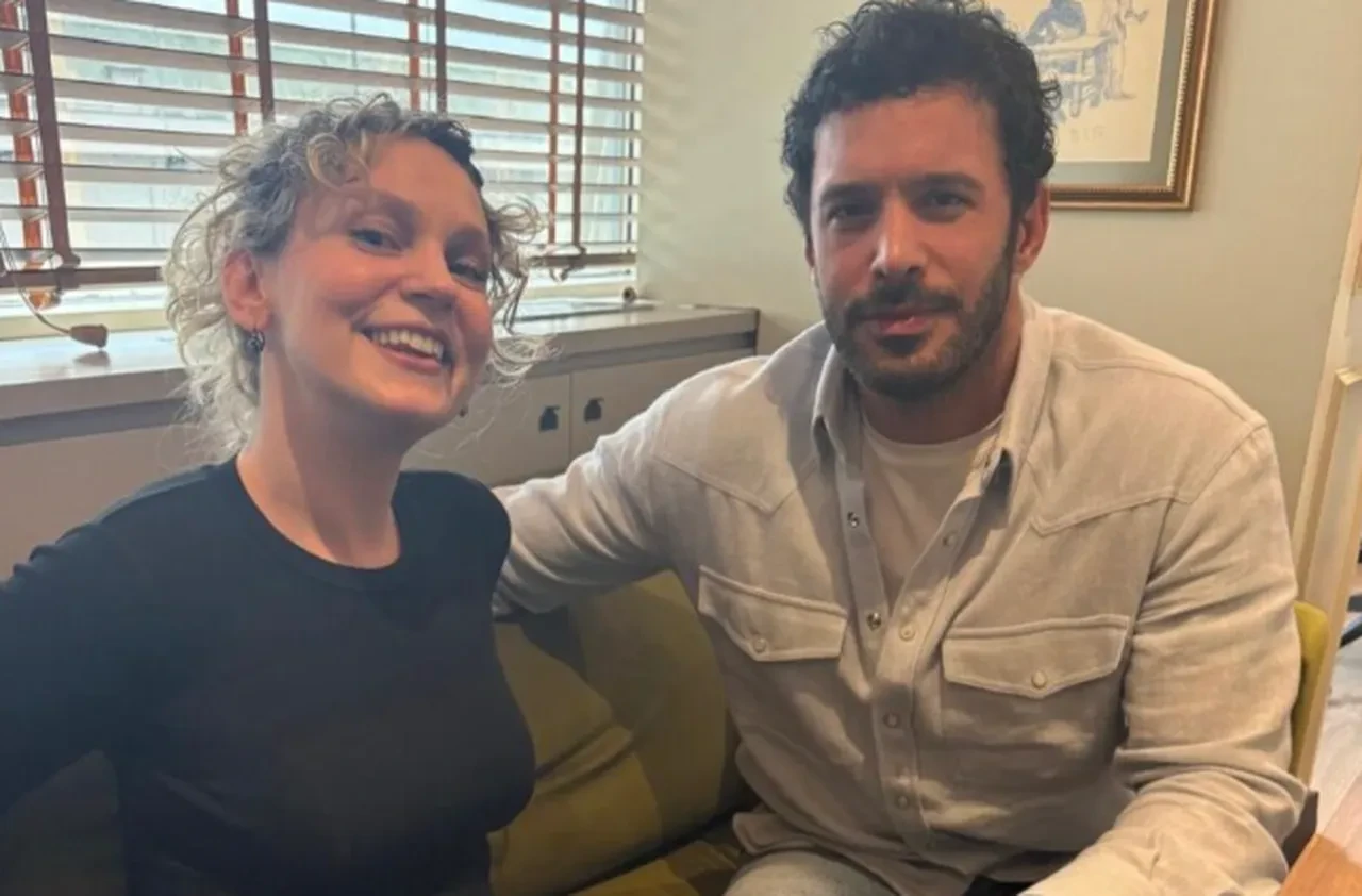 Barış Arduç ve Farah Zeynep Abdullah dev projede! Soy filminin başrol oyuncularından yan yana ilk kare geldi