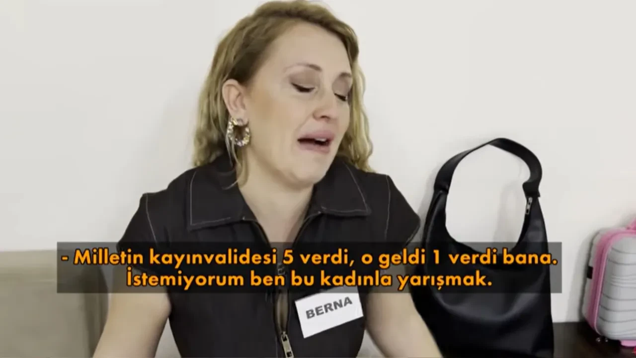 Gelinim Mutfakta'da skandal görüntüler! Berna, kayınvalidesi Ayşe'nin hediyesini paramparça etti