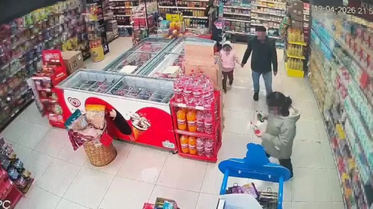 Görüntüler infiale neden oldu! Özel gereksinimli çocuğunu darp eden baba gözaltına alındı 