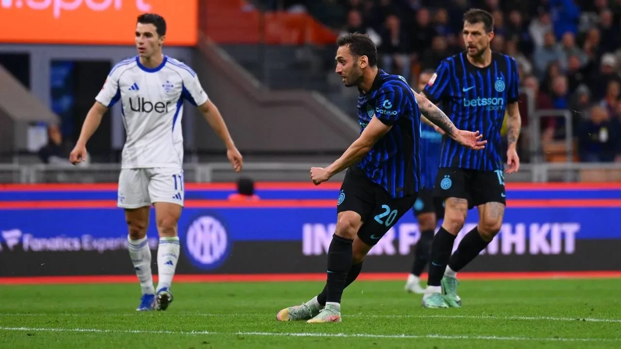 Hakan Çalhanoğlu, Inter'i finale taşıdı! Milli futbolcudan 2 gol 1 asist