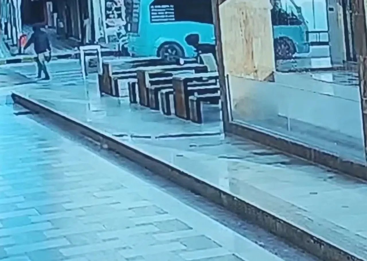 Hatay'da cezaevinden çıkan şahıs 3 kişiye satırla saldırdı