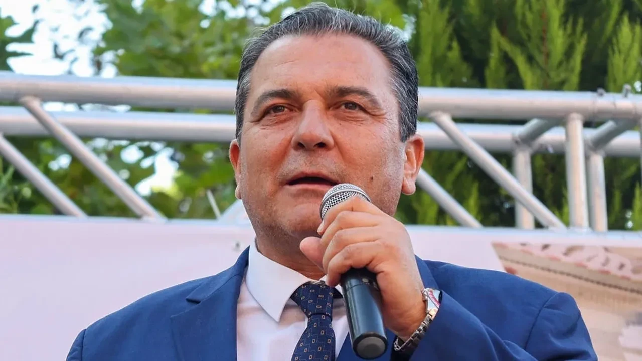 İçişleri Bakanlığı duyurdu! Eşme Belediye Başkanı Yılmaz Tozan görevden uzaklaştırıldı