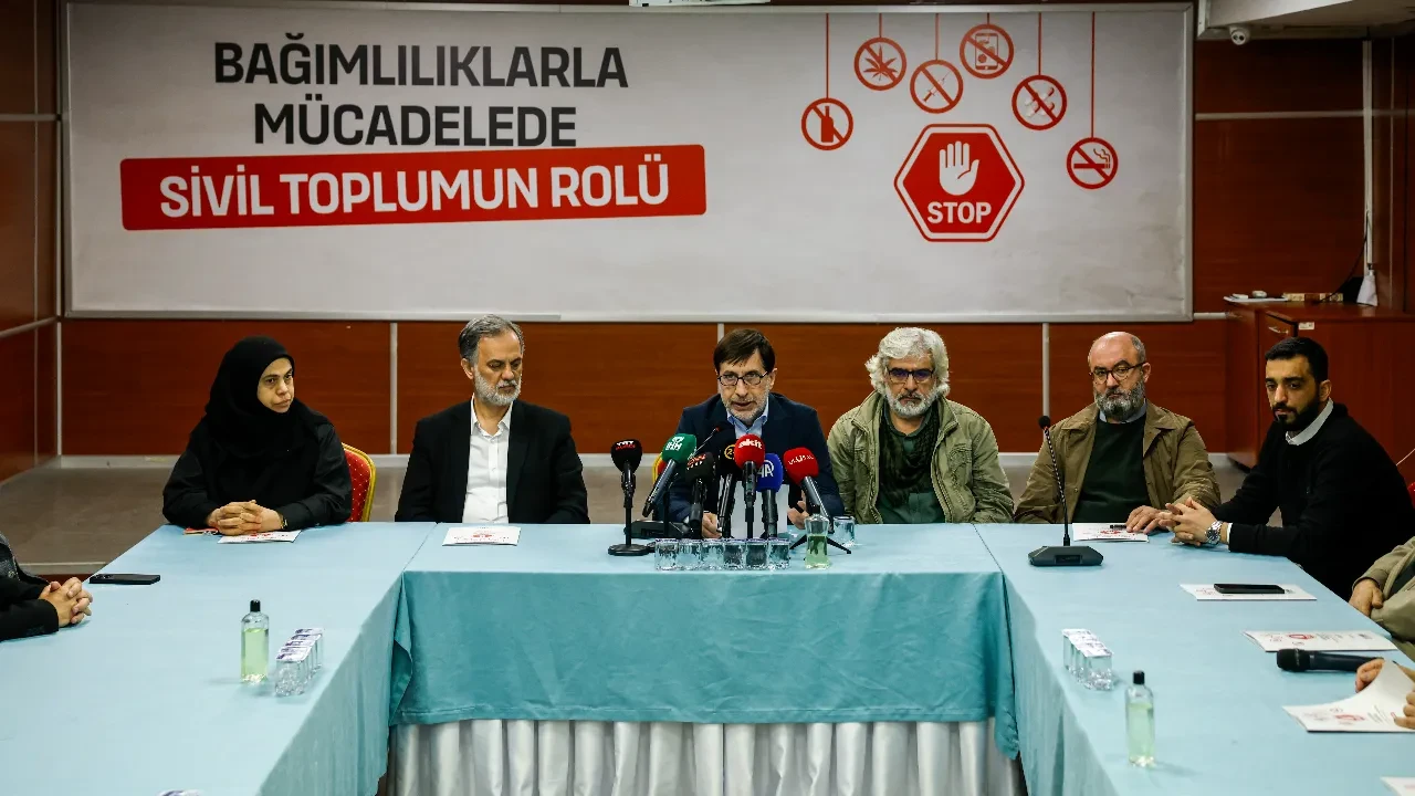 İHH’nın dikkat çeken bağımlılık raporu kamuoyuna duyuruldu