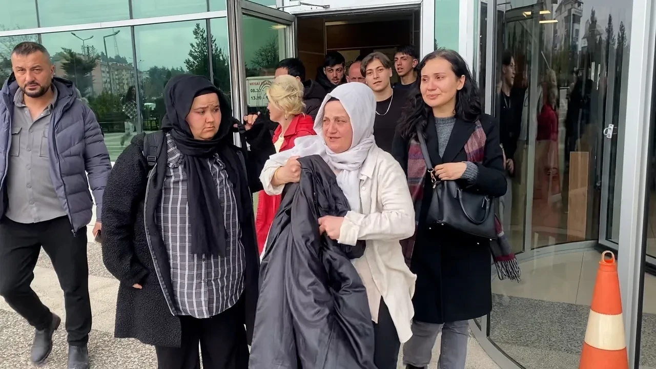 Kavgada 15 yaşındaki çocuğu yumrukla öldürmüşlerdi: Mahkeme kararını verdi