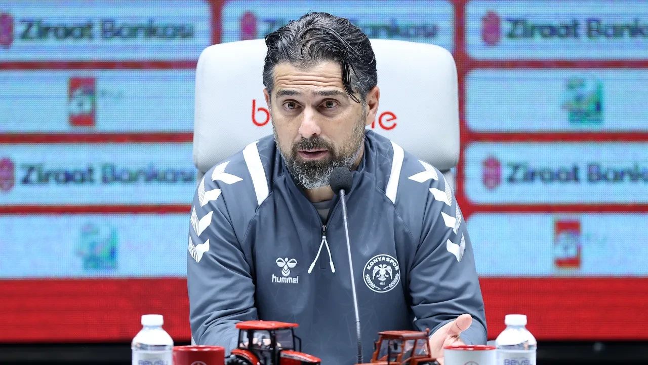 Konyaspor'da İlhan Palut, Fenerbahçe zaferiyle ilgili konuştu! 