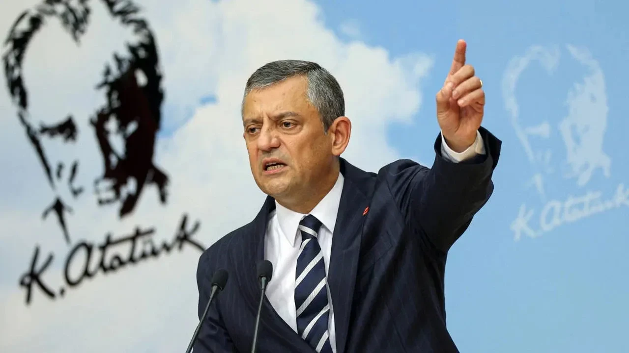 Özgür Özel, CHP'li belediye başkanlarıyla buluşacak! Gündem: Yeni yol haritası