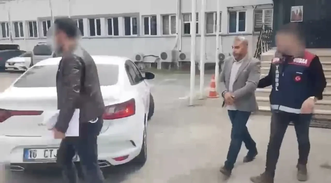 Sahte savcıdan 2 milyon liralık vurgun! Maskesi 580 saatlik incelemeyle düştü: İşte kılık değiştirdiği anlar