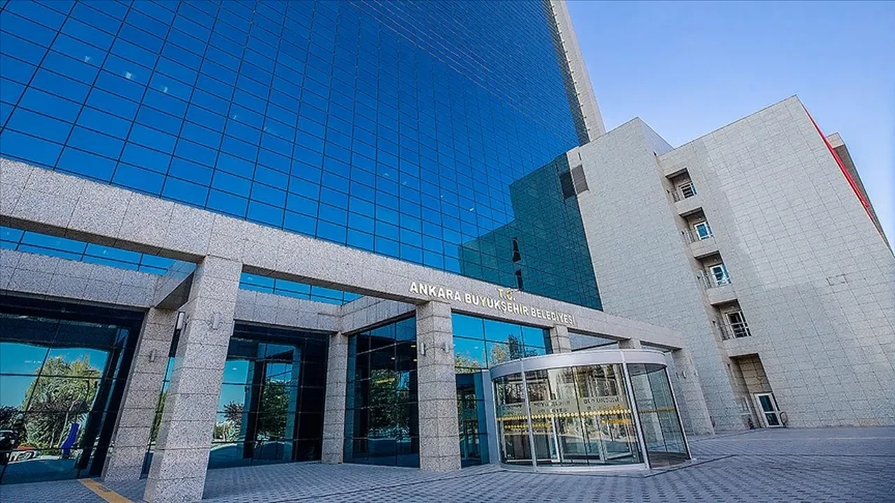 Yarın (23 Nisan) bankalar açık mı, kapalı mı? Kamu bankaları ve özel bankalar çalışıyor mu?