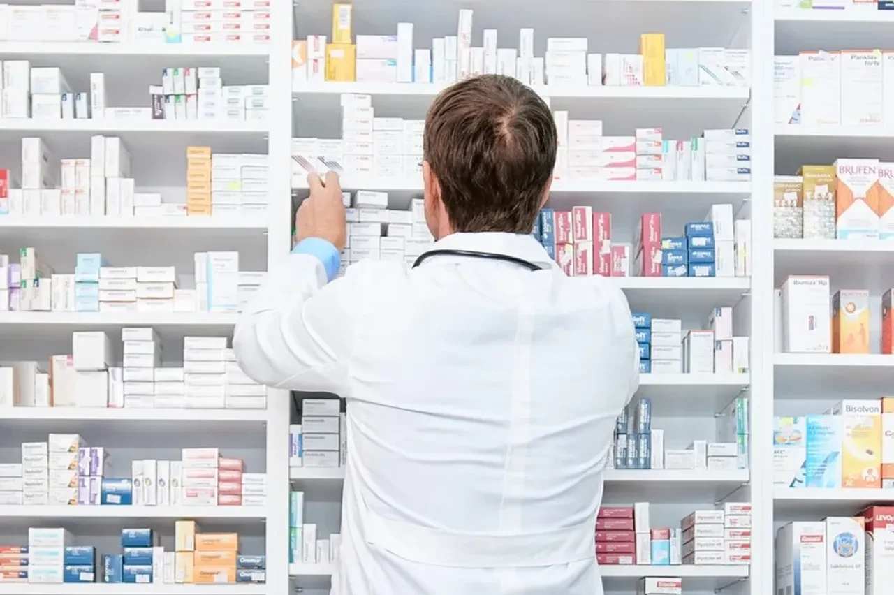 Yarın eczaneler açık mı: 23 Nisan nöbetçi eczane listesi!