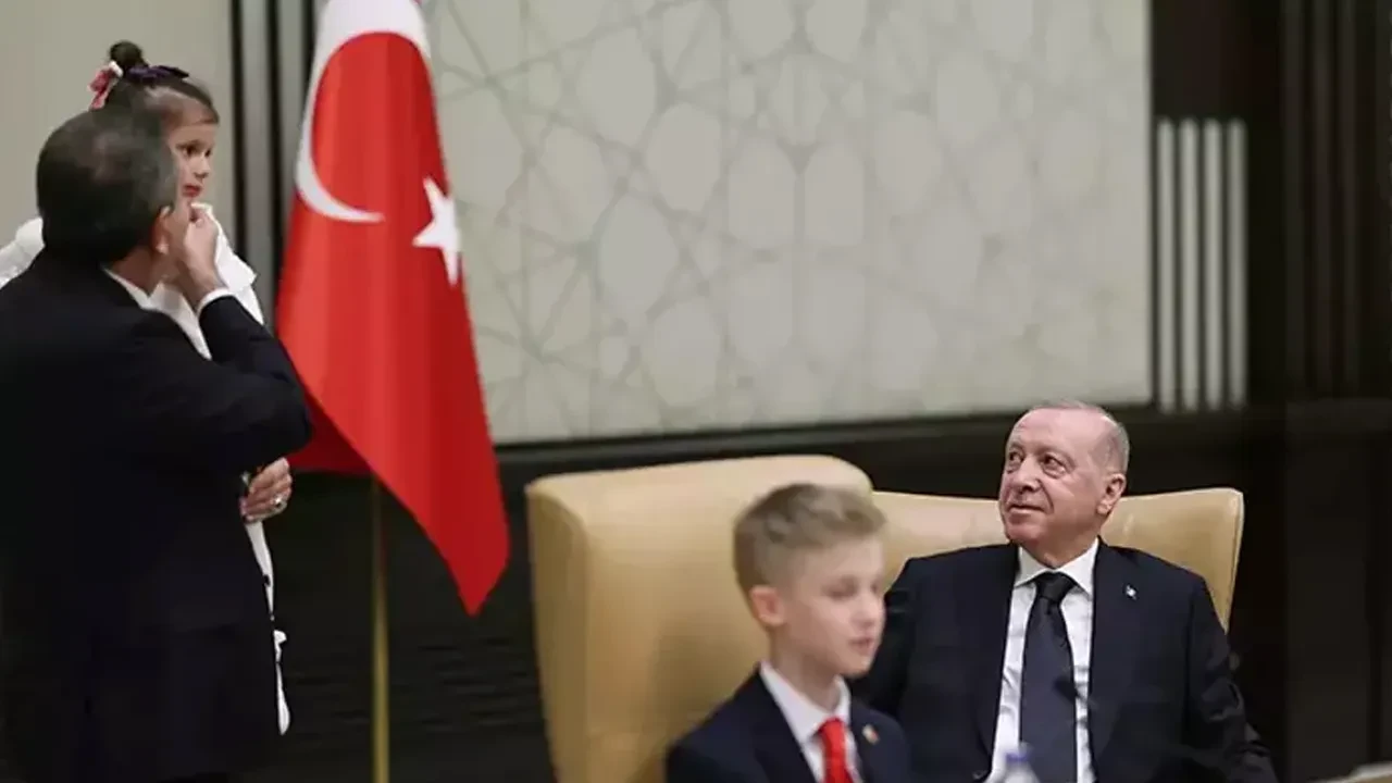 Cumhurbaşkanı Erdoğan, Beştepe'de çocuklarla bir araya geldi