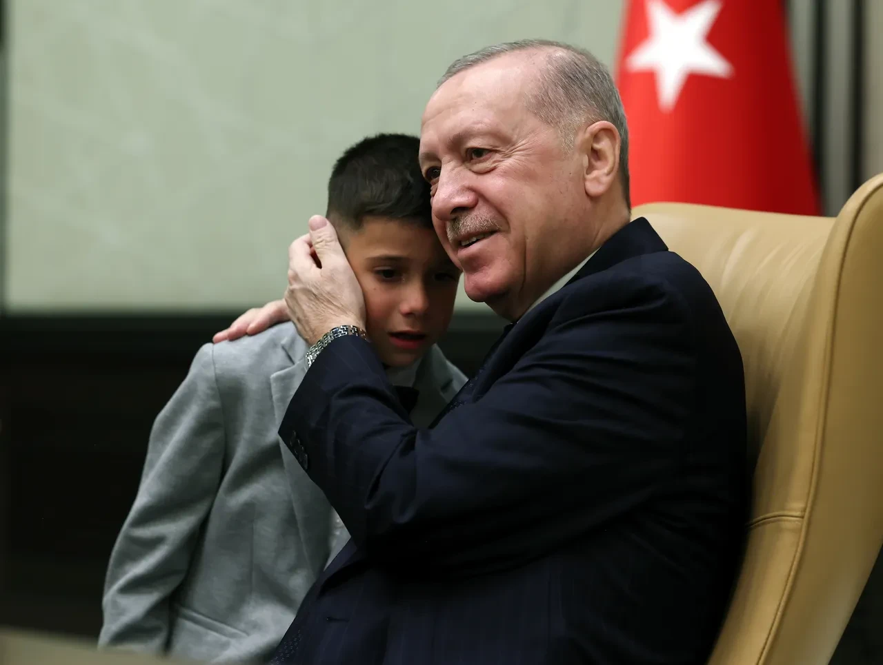 Cumhurbaşkanı Erdoğan'dan çocuklara 'sanal dünya' uyarısı! 'Çok dikkatli olun'