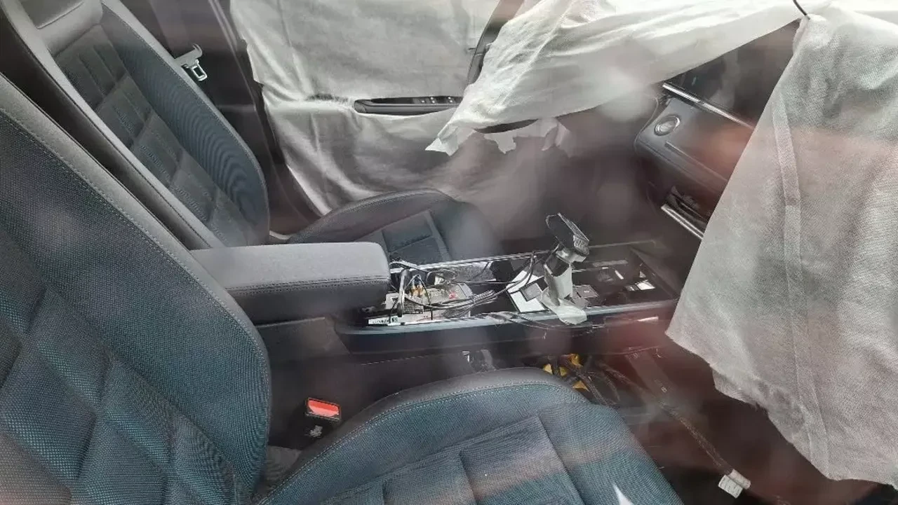 Fiat Egea'nın yerini alacak fastback modeli görüntülendi: İç mekandaki değişim dikkat çekti