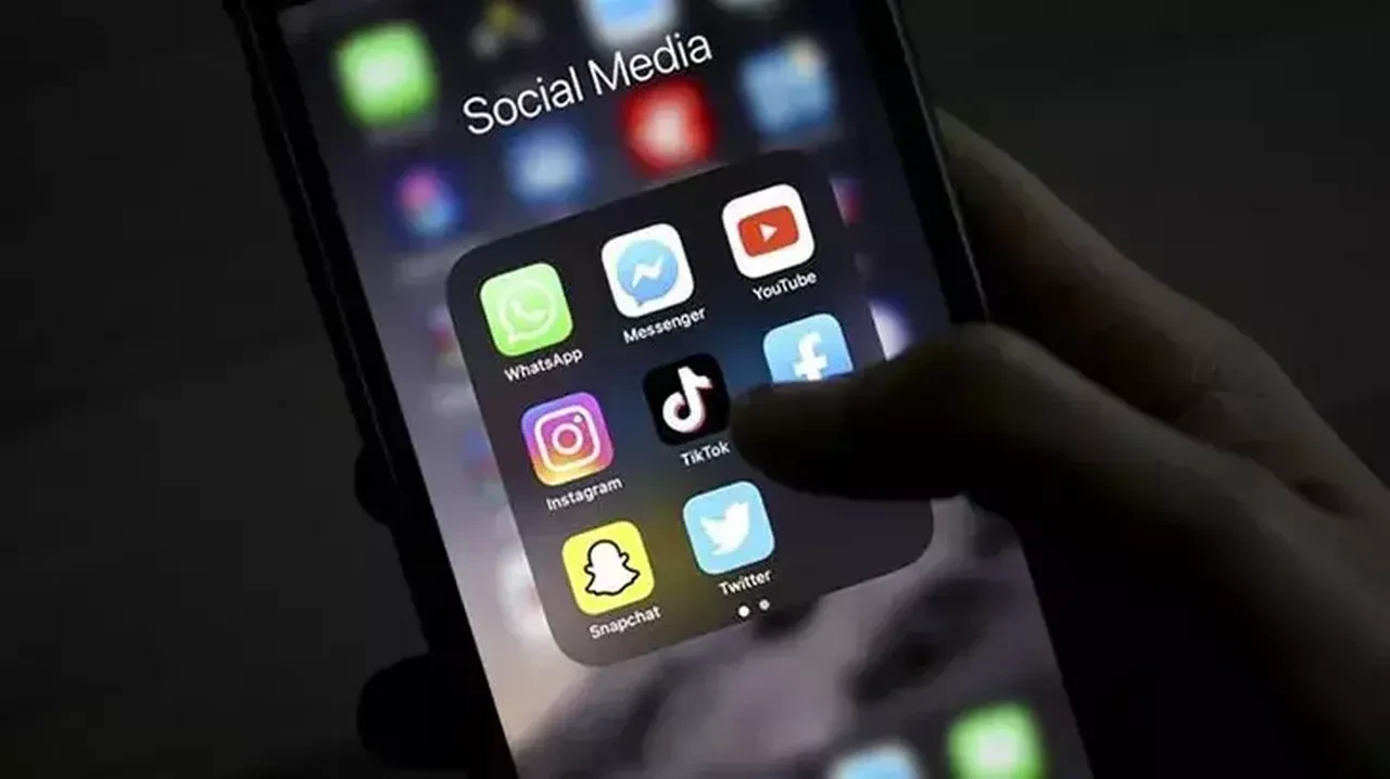 Instagram çöktü mü neden açılmıyor? Instagram 23 Nisan hata raporu