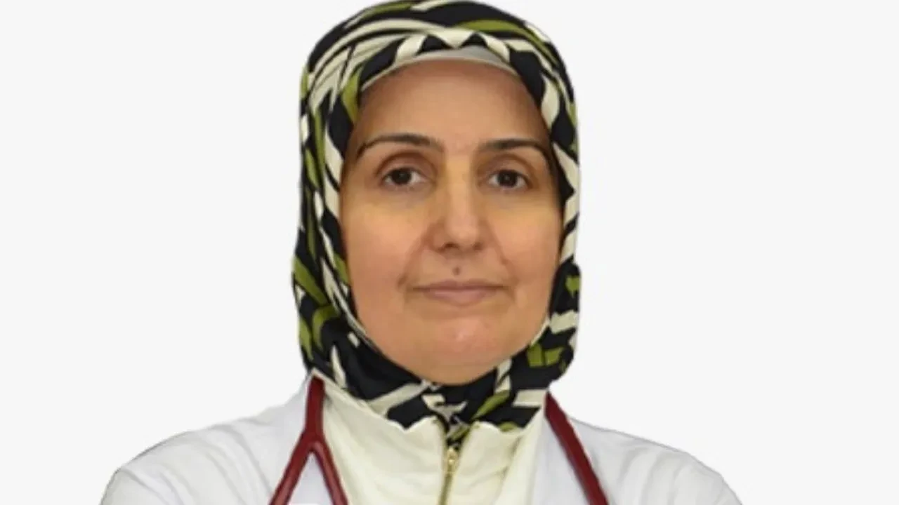 Keneden daha korkunç çam kese tırtılı şehrin her yerinde! Hem insanlar hem hayvanlar tehlikede, ısırığı hastanelik ediyor