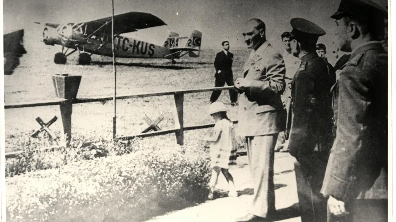 Kurumsal 23 Nisan Mesajları 2026 ve Atatürk Fotoğrafları! Atatatürk’ün 23 Nisan ile ilgili kullandığı sözler ve mesajlar