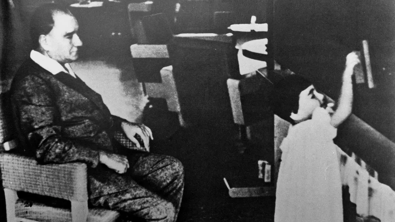 Kurumsal 23 Nisan Mesajları 2026 ve Atatürk Fotoğrafları! Atatatürk’ün 23 Nisan ile ilgili kullandığı sözler ve mesajlar