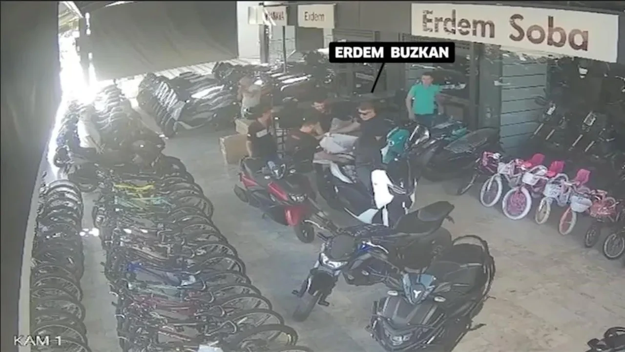 Manavgat eski Belediye Başkanı Şükrü Sözen'in 'para alışverişi' kameralara yansıdı! 