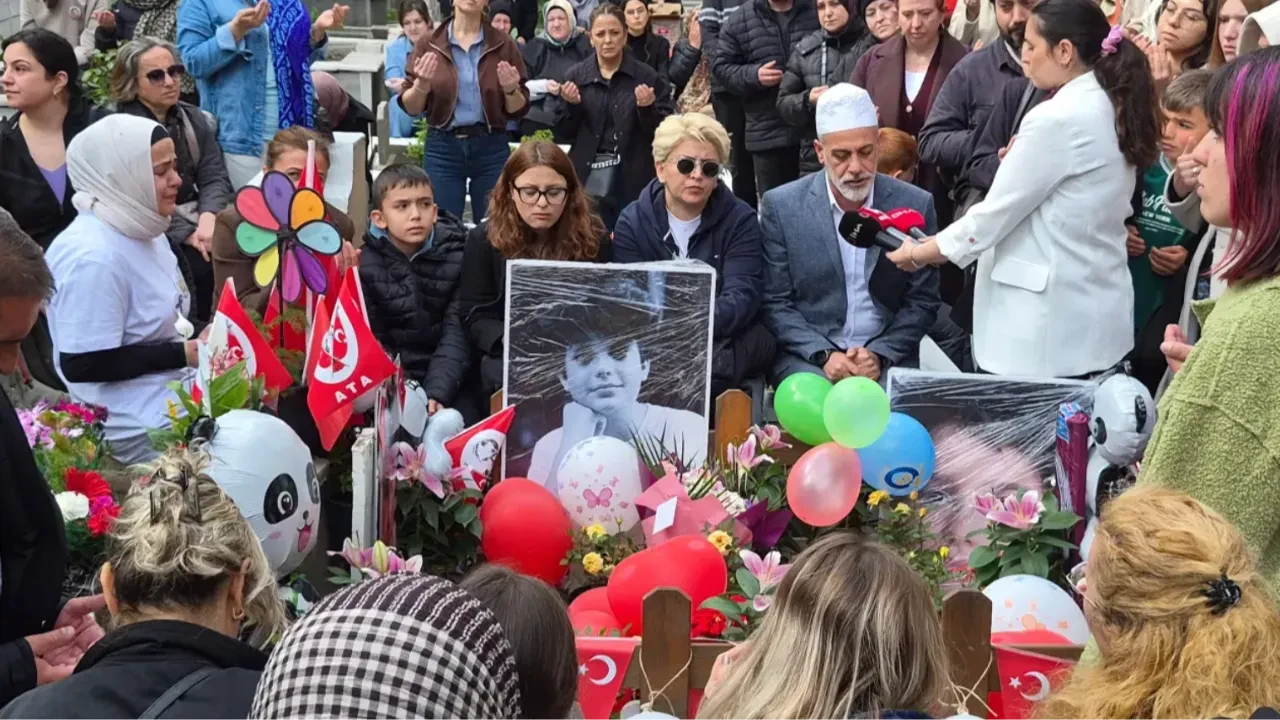 Mattia Ahmet Minguzzi 23 Nisan doğum gününde mezarı başında anıldı: 