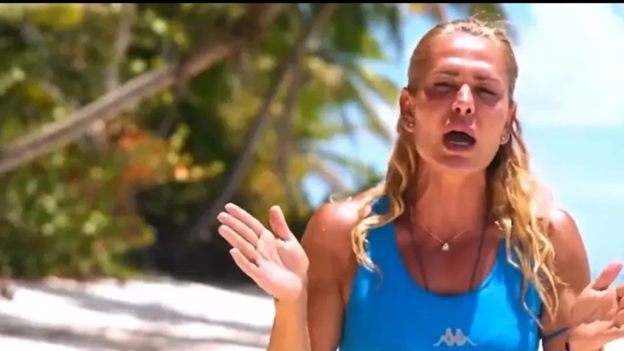 Nefise Seren Ay ile adada kaldı! Nagihan çılgına döndü