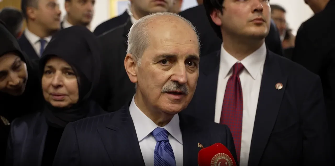 Numan Kurtulmuş: "Yol haritası hazır, siyasi partiler yasal düzenleme için harekete geçmeli"