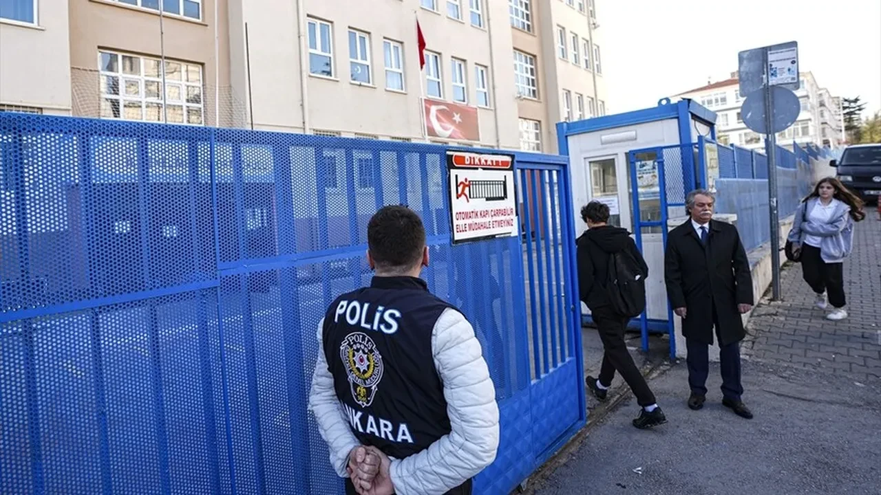 Okullarda "7 basamaklı" güvenlik modeli: İçişleri Bakanı Mustafa Çiftçi yeni modeli açıkladı