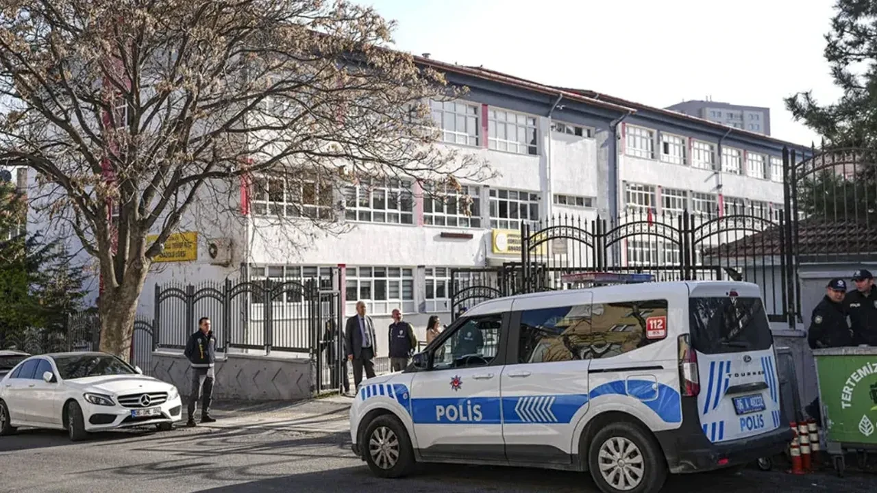 Okullarda güvenlik reformu! İçişleri Bakanı Mustafa Çiftçi duyurdu: 7 basamaklı güvenlik kalkanı devreye girecek 