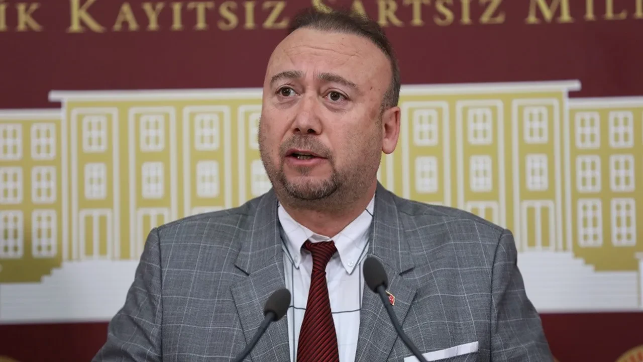 Özkan Yalım hakkında Uşakspor bahanesiyle milyonluk rüşvet iddiası! Tanık konuştu: 'Nakit 1 milyon TL’yi elden verdik, çekleri tek tek istedi'