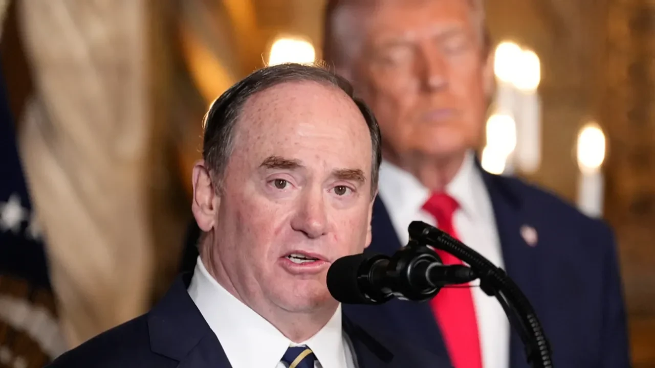 Pentagon'da kritik ayrılık! ABD Donanma Sekreteri John Phelan görevinden istifa etti