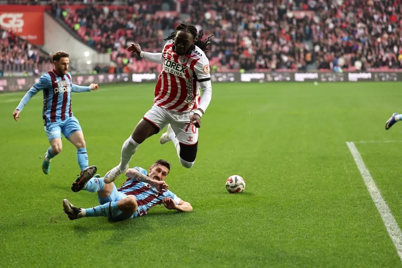 Trabzonspor Türkiye Kupası'nda Samsunspor'u penaltı atışlarında devirip yarı finale yükseldi