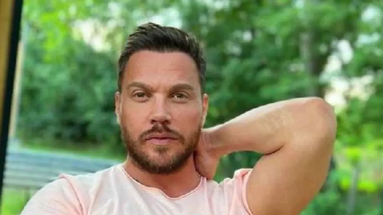 Sinan Akçıl'dan öğrencilere büyük jest! Akçıl 500 öğrenciye dürüm ısmarlıyor