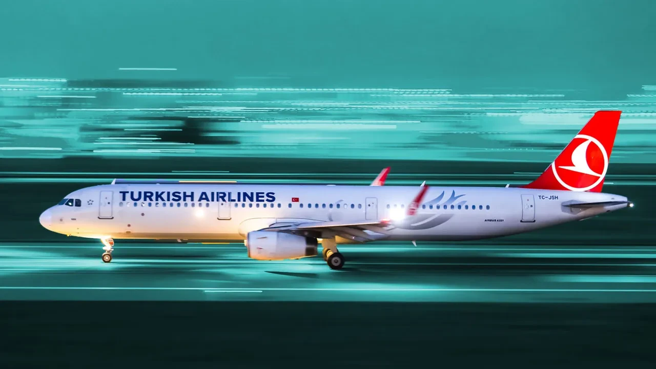 Tahran’da mahsur kalan THY uçağı yurda döndü!