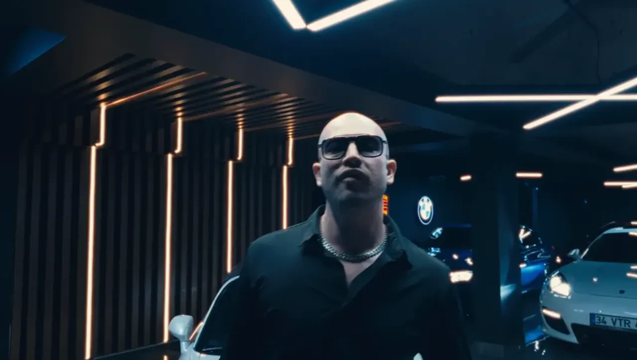 Varsa Şekerin Çaya Geçelim'i söyleyen Köksvl lakaplı Eren Köksal kimdir? Nalaka'dan sonra Köksal'ın müzik kariyeri merak edildi!