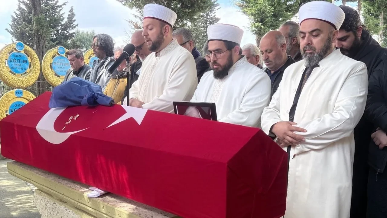 Yeşilçam’ın usta ismi Ferdi Atuner’e son veda! Çocuklarından yürek burkan itiraflar