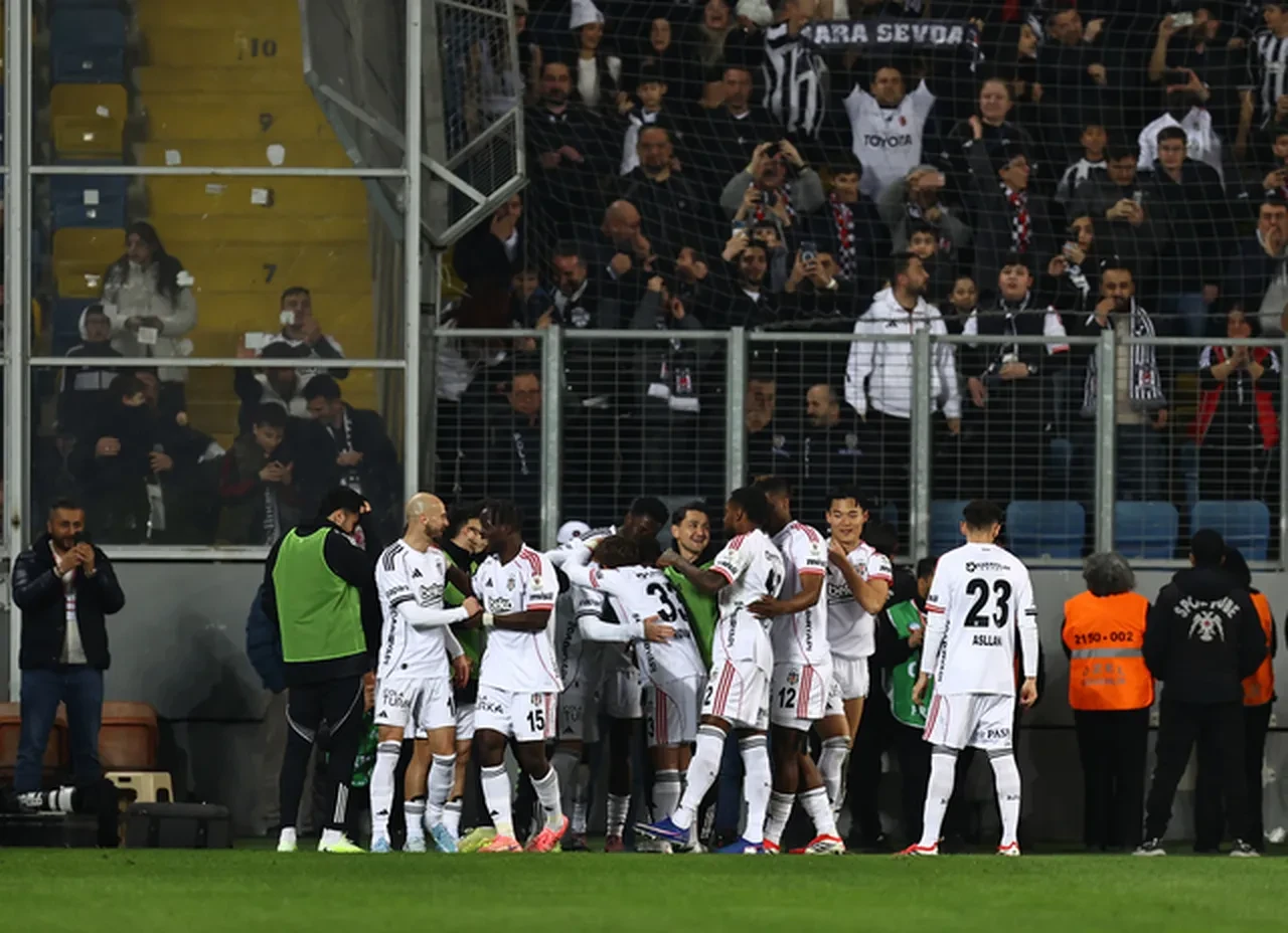 Ziraat Türkiye Kupası'nda dev randevu! Beşiktaş ve Alanyaspor ilk kez karşı karşıya: İşte Sergen Yalçın'ın muhtemel 11'i...