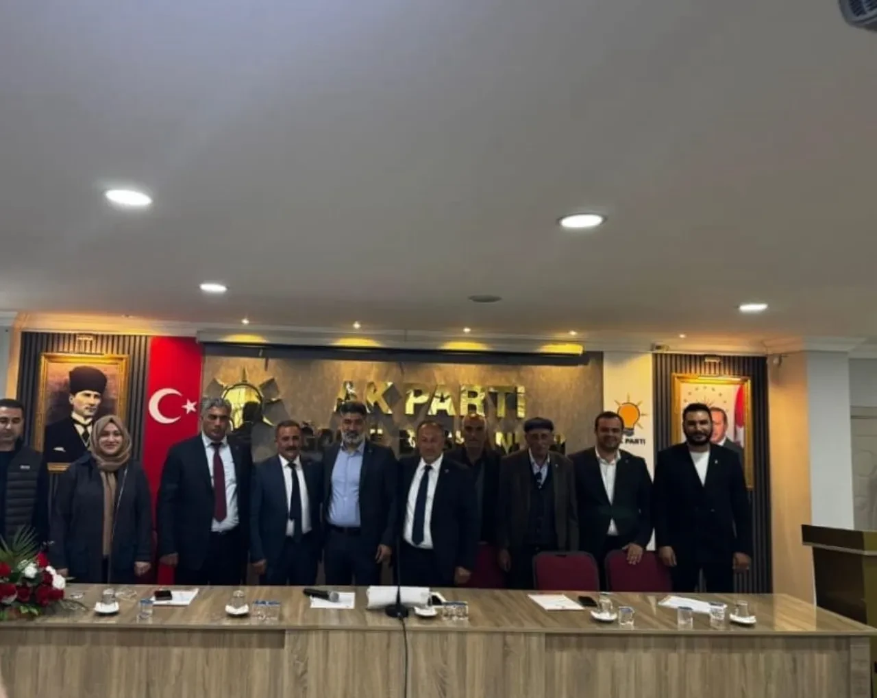 DEM Partili meclis üyesi Ahmet Özdemir AK Parti’ye katıldı