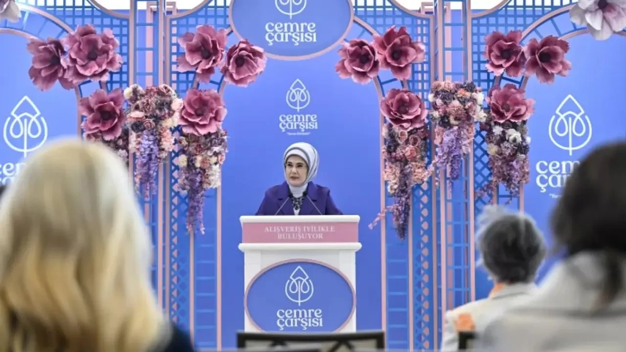 Deniz Baysal Ava Yaman ve Serkan Çayoğlu Emine Erdoğan ile bir araya geldi! İşte o kare 