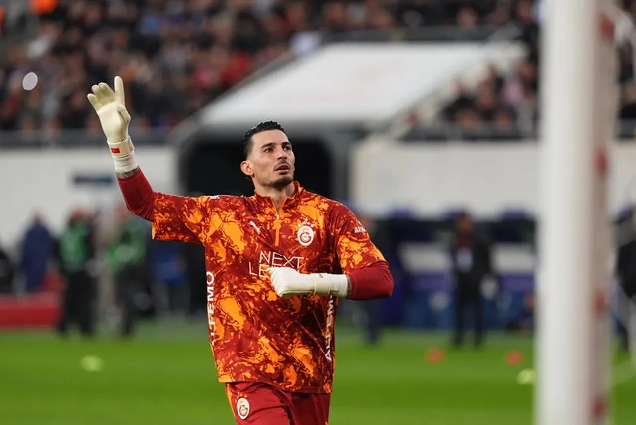 Dev derbide kaleler mercek altında: Uğurcan Çakır mı, Ederson mu? İşte istatistikler